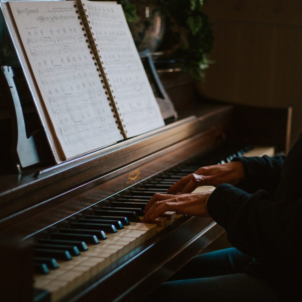 Piano Tutor Header Program Bg