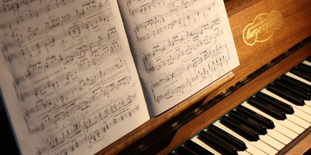 home piano tutor program bg 1024x512.jpg